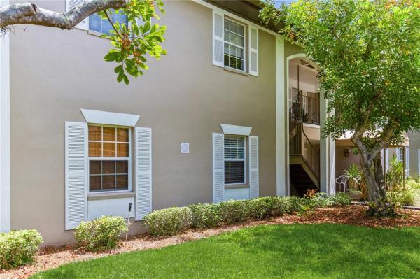 BAY OAKS CONDO