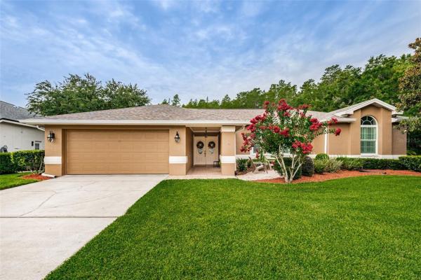 OAKRIDGE ESTATES AT RIDGEMOOR