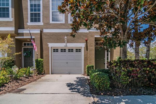 BAYSHORE POINTE TOWNHOMES