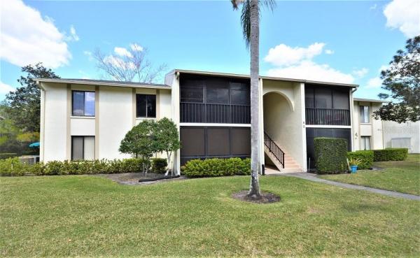 PINE RIDGE AT LAKE TARPON VILLAGE