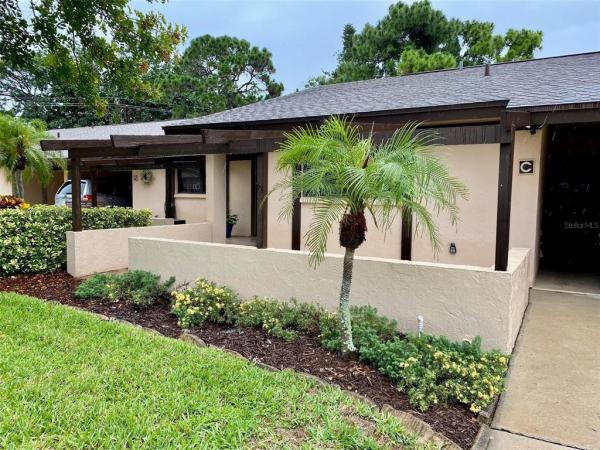 THE VILLAS OF POINTE WEST