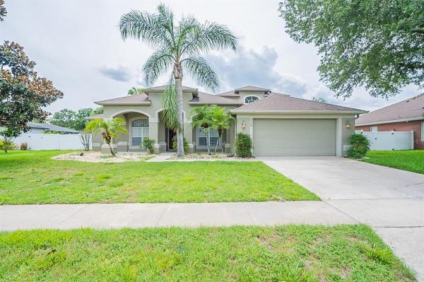 WINDERMERE CHASE PH 01