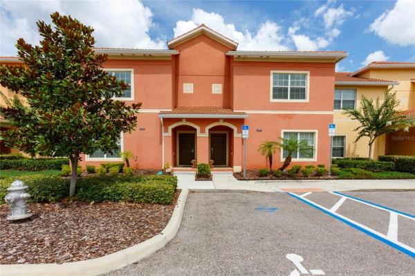 PARADISE PALMS RESIDENCE PH 4