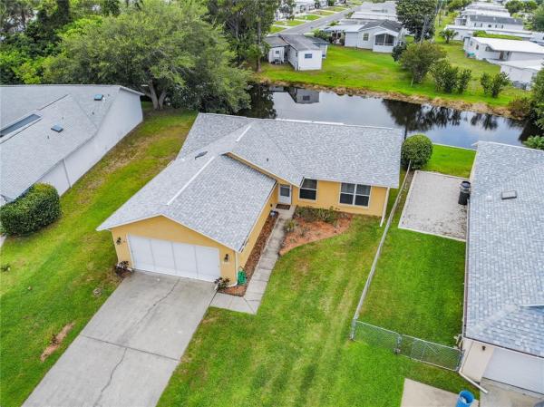 HARBOUR TOWN VILLAGE