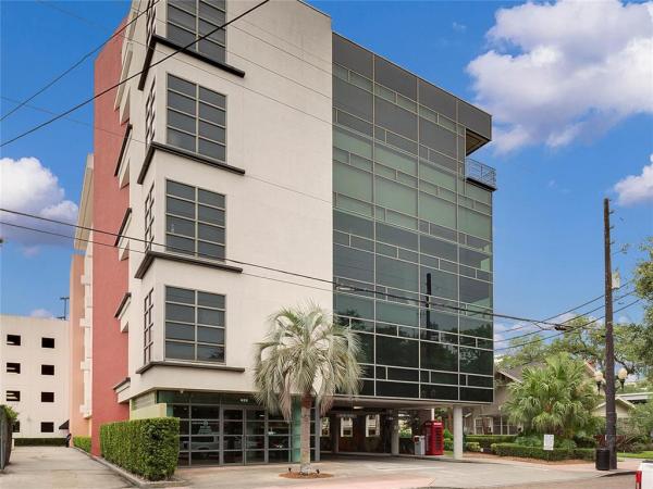 THORNTON PARK CENTRAL CONDO