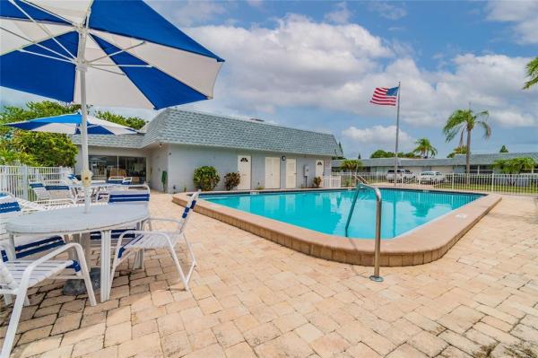 ROTHMOOR ESTATES CONDO