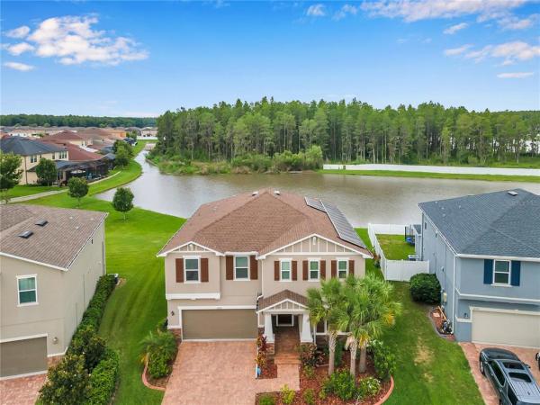 VILLAGES/TRINITY LAKES