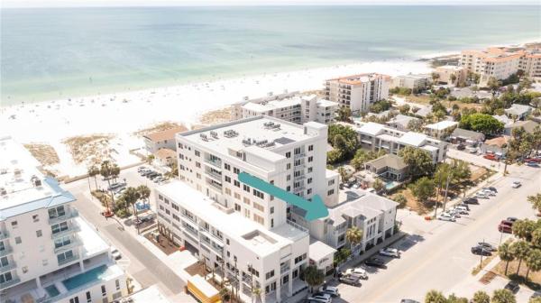 CAY AT CLEARWATER BEACH CONDO THE