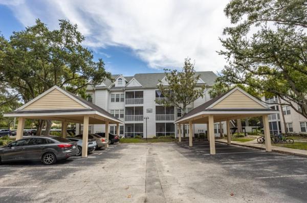 BENTLEY AT COBBS LANDING CONDO THE