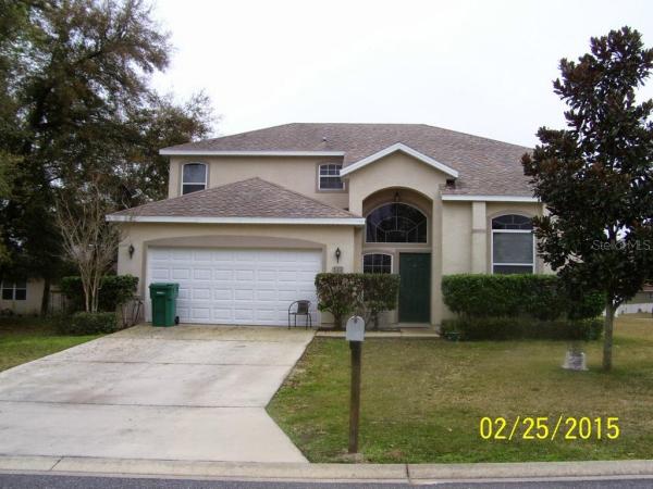 LADY LAKE CIERRA OAKS