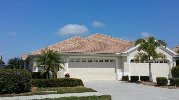 PELICAN POINTE GOLF & COUNTRY CLUB