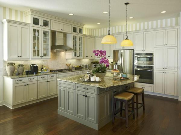 COUNTRY CLUB EAST AT LWR SUBPH RR AKA HA