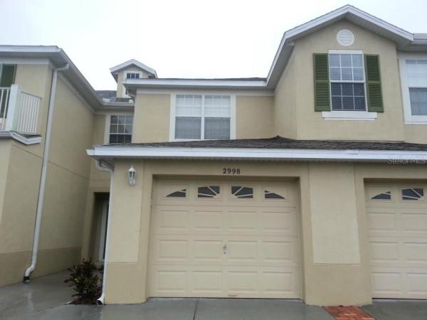 TOWNHOMES/FLORA RDG PH 2