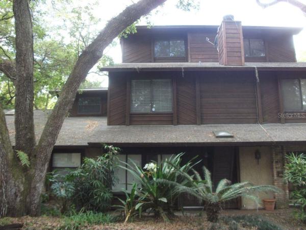 VINEYARD CONDO PH 02