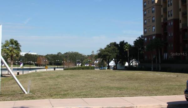 ALTAMONTE TOWN CENTER EAST