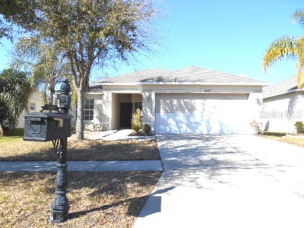 CARRIAGE POINTE PH 01