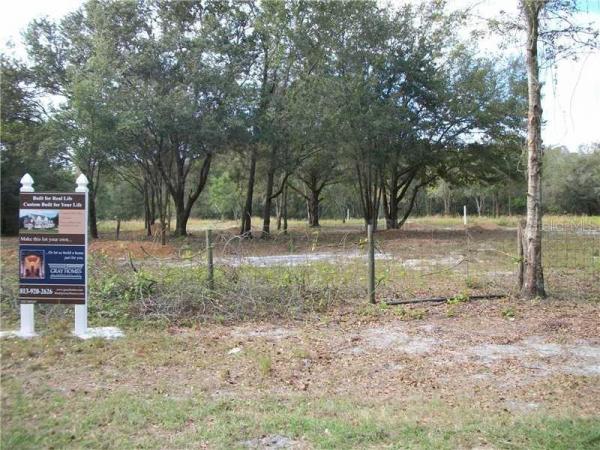 CYPRESS LAKE ESTATES