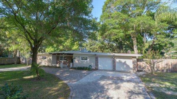 WOOTENS LAKESIDE ESTATES