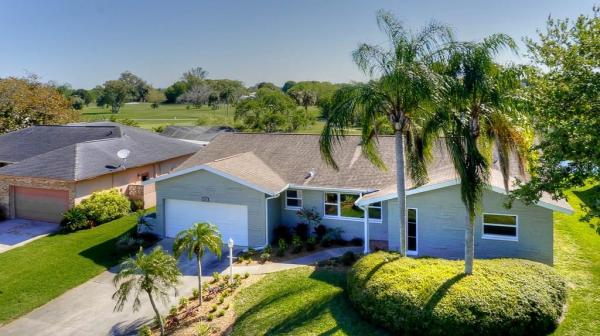 SEMINOLE LAKE GOLF & COUNTRY CLUB ESTATES LAKESIDE