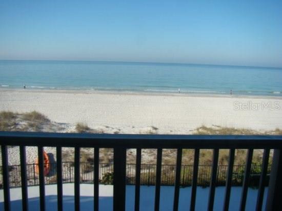 GULFSHORE TWNHS CONDO