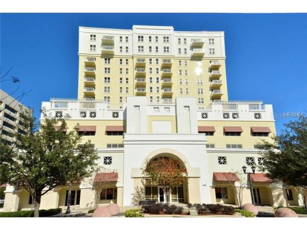 STATION SQUARE CONDO