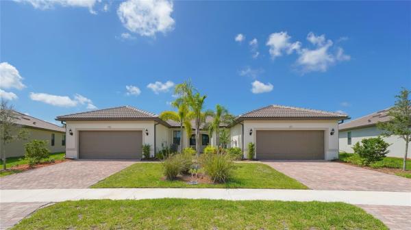 ISLANDWALK/THE WEST VLGS PH 5