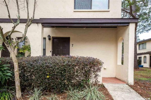 Casablanca West - Condo