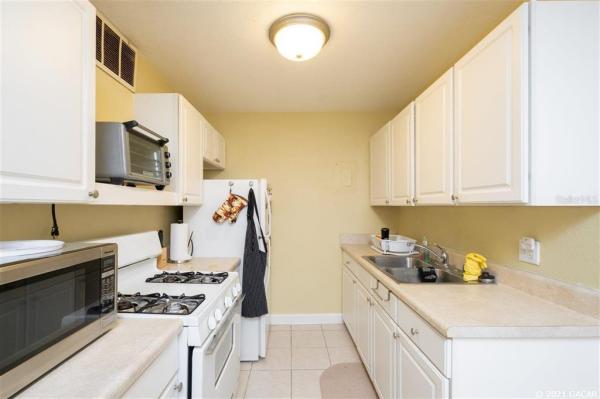 Summit House - Condo