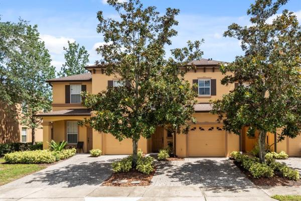 RETREAT AT TWIN LAKES REP