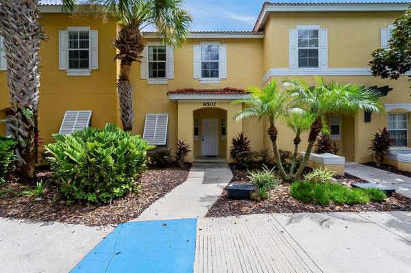 EMERALD ISLAND RESIDENCE PH 2