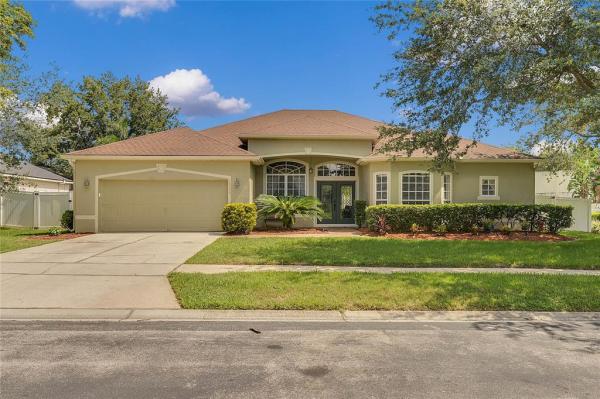 WINDERMERE CHASE PH 02