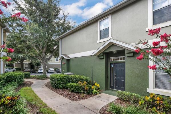 OVERLOOK/PARKSIDE CONDO