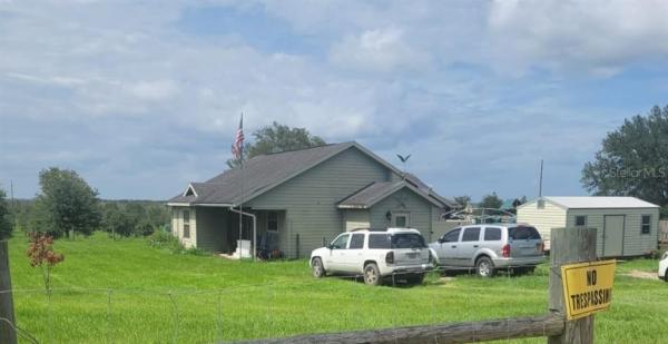 LAKESIDE LAKE BRYANT