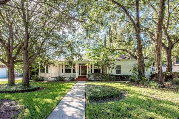 FISH HAWK TRAILS UNIT 4 PH