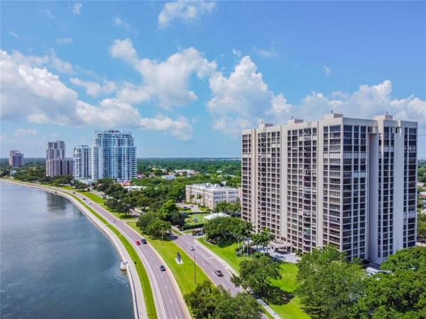 MONTE CARLO TOWERS A CONDOMINI