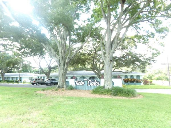 TWIN OAKS APTS