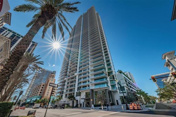 ONE ST PETERSBURG CONDO