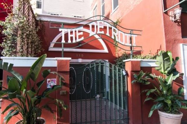 HOTEL DETROIT CONDO THE