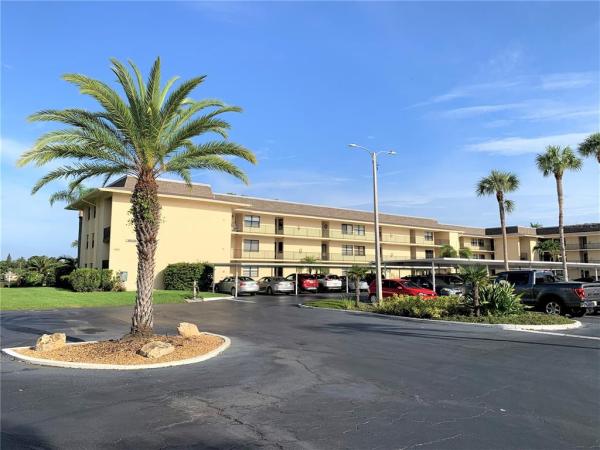 VILLAS DE GOLF CONDO