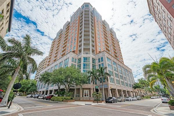 1350 MAIN RESIDENTIAL