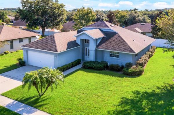 TAVARES GROVES AT BAYTREE PH 02 LT 71 PB