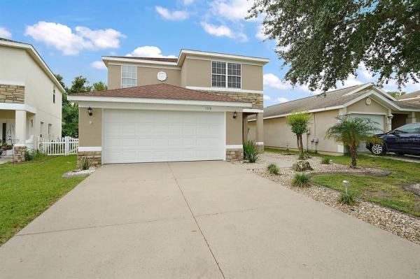 VILLAGES OF PARKWOOD