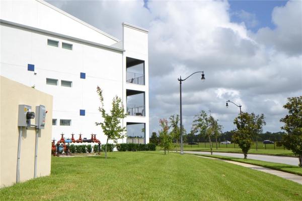 STOREY LAKE CONDO / TERRACES