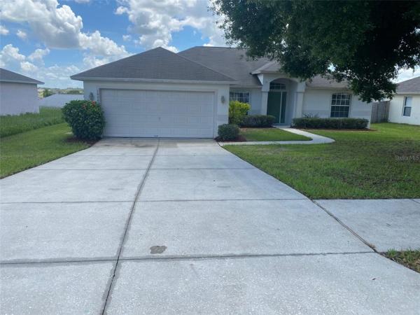 GROVELAND CRANES LANDING EAST LT 01 PB 48