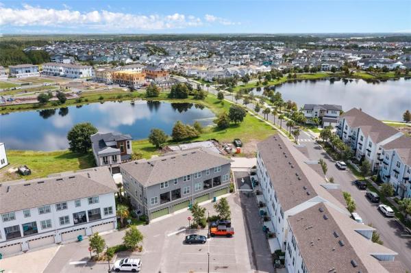 LAUREATE PARK NBRHD CENTER PH 1