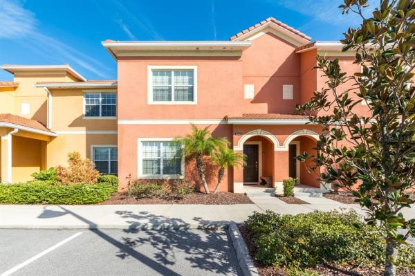 PARADISE PALMS RESIDENCE PH 2