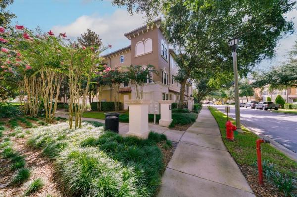 FOUNTAIN PARKE AT LAKE MARY