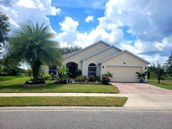 TRADDS LANDING LT 01 PB 51 PG 08-20 ORB 248