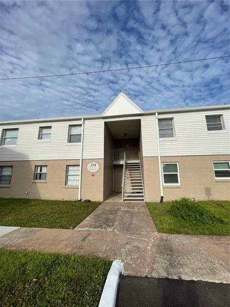 MANHATTAN PALMS CONDO