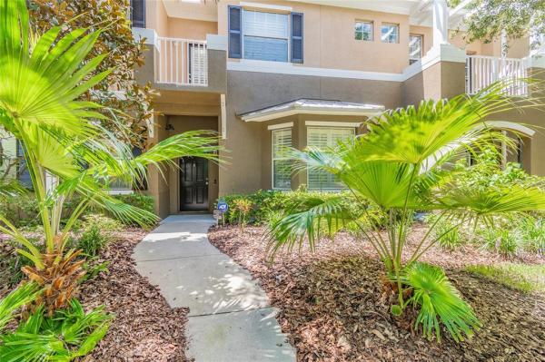 VILLAGE CENTRE TOWNHOMES